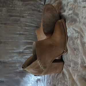 Steven Freebird Back-zip Booties Size 8